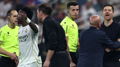 تيباس يعلق على مشادة فينيسيوس وسيميوني والكلاسيكو