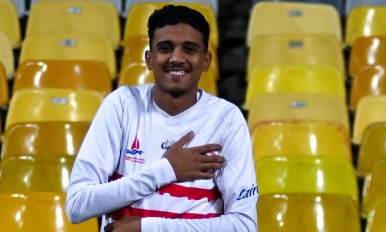 الزمالك يكرم مشجعه الوفي بعد حضوره لقاء المصري وحيداً