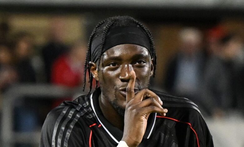 أستون فيلا ولقب الدوري الإنجليزي: أبراهام يؤكد المنافسة مع أرسنال - (C)Getty Images