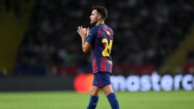 إريك جارسيا: برشلونة غاضب أمام إلتشي.. ودوري الأبطال لا يمنح الفرص