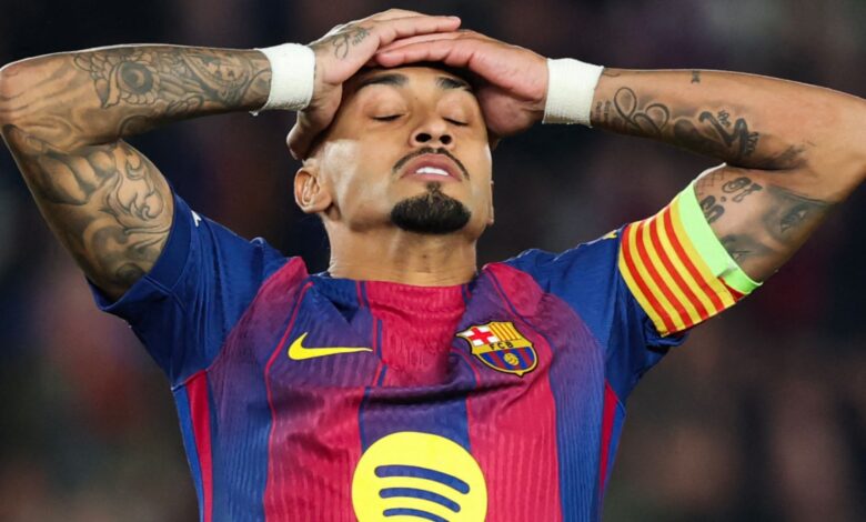 القواعد المختلفة: رافينها يشير إلى مؤامرة تحكيمية ضد برشلونة