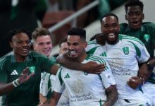 القنوات الناقلة لمباراة الشباب والأهلي في دوري روشن 2025-2026 وكيف تشاهدها