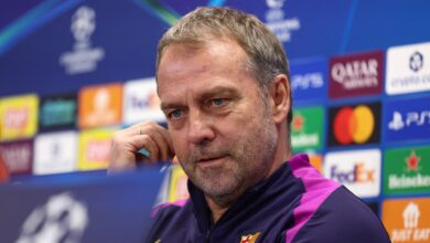 فليك: علاقتي بلابورتا تأثرت.. وتأديب لاعبي برشلونة أرهقني