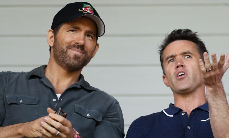 ريان رينولدز يحتفل بـ 5 سنوات في وريكسهام: