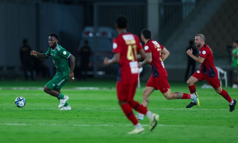 عطل تقنية الفيديو يحرم ضمك من هدفه المبكر أمام الأهلي: مفاجأة في دوري روشن - Getty Images Sport