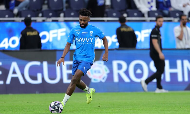 إصابة حمد اليامي لاعب الهلال: بكاء وخروج على نقالة وسط انهيار - Getty Images Sport