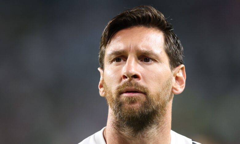 المصالحة مع ميسي أولوية! مرشح برشلونة يتعهد بعرض "ثلاثي" لعودة الأسطورة