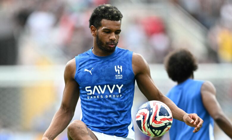 الشباب يحسم صفقة البليهي.. إنقاذ من الهلال إلى الليوث