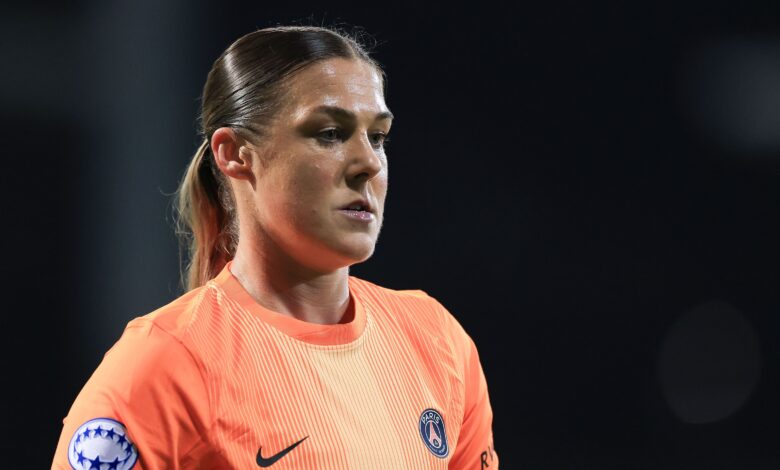 ماري إيربس تعتذر: حارسة ليونيسز السابقة ولقاء ويجمان وثقافة الإلغاء - Getty Images Sport