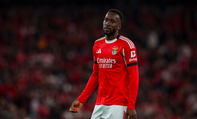 اتهامات عنصرية جديدة تطارد بنفيكا.. وصورة لوكيباكيو تثير الجدل - Getty Images Sport