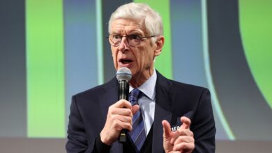 تعديلات إيفاب: الفيفا يؤجل قانون فينجر ويوسع صلاحيات VAR