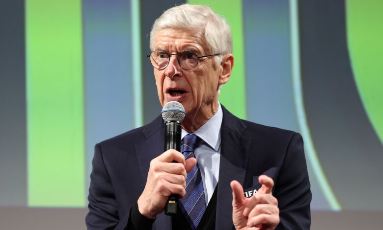 تعديلات إيفاب: الفيفا يؤجل قانون فينجر ويوسع صلاحيات VAR