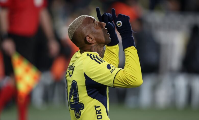 انتقالات عالمية: تاليسكا يجدد مع فنربخشه وريال مدريد يستفيد من بيع خيمينيز