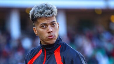 إمام عاشور ورهان الأهلي الخاسر: شوبير يحذر من ضياع المكانة