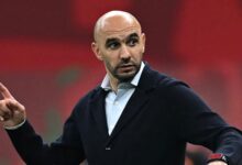 الركراكي: نجم الوداد السابق يؤيد مدرب المغرب حتى الموت