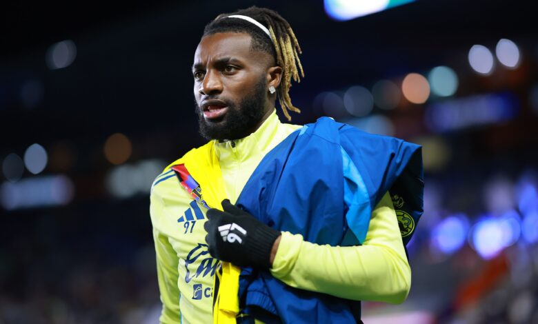 ماكسيمين يغادر المكسيك: هجمات عنصرية ضد أطفاله السبب