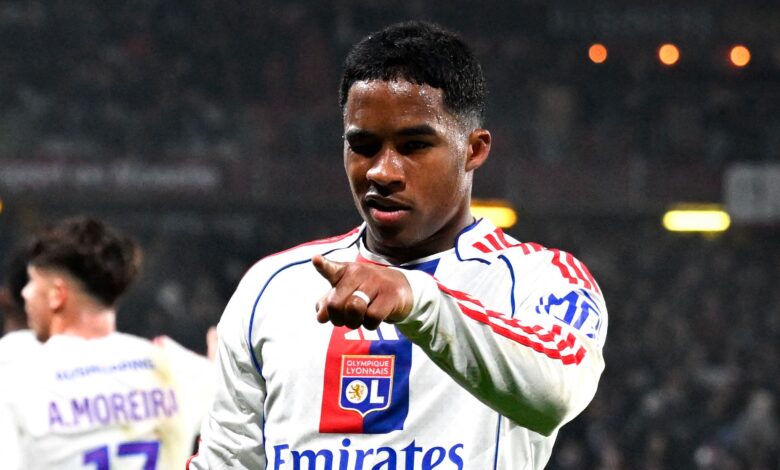 إندريك يتجنب الإيقاف الطويل بعد تخفيف عقوبته في الدوري الفرنسي