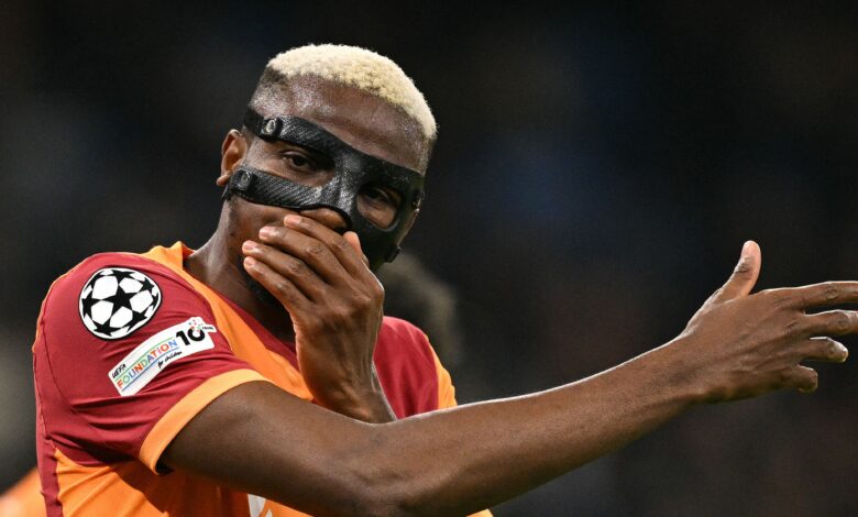 أوسيمهن يتألق: قيمة مهاجم غلطة سراي تتضاعف وهدف تشالهانوغلو يقترب - AFP