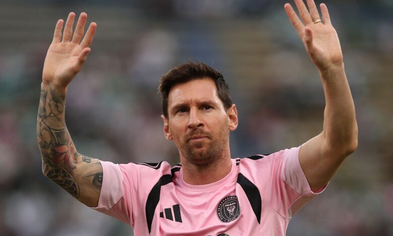 خطأ استراتيجي تاريخي: مرشح برشلونة يعلن لافتة ميسي في حملته