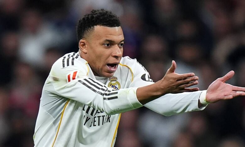 مبابي وريـدـيـجـر: لقطة مضحكة في تدريبات ريال مدريد قبل مواجهة فالنسيا