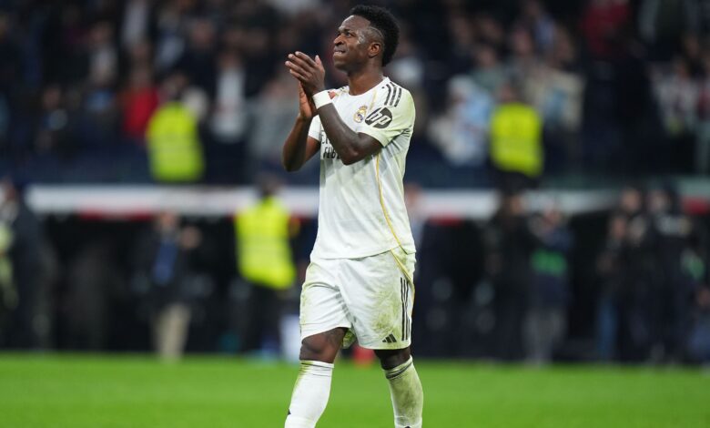 فينيسيوس يتعمد الغياب عن ميستايا بسبب العنصرية؟