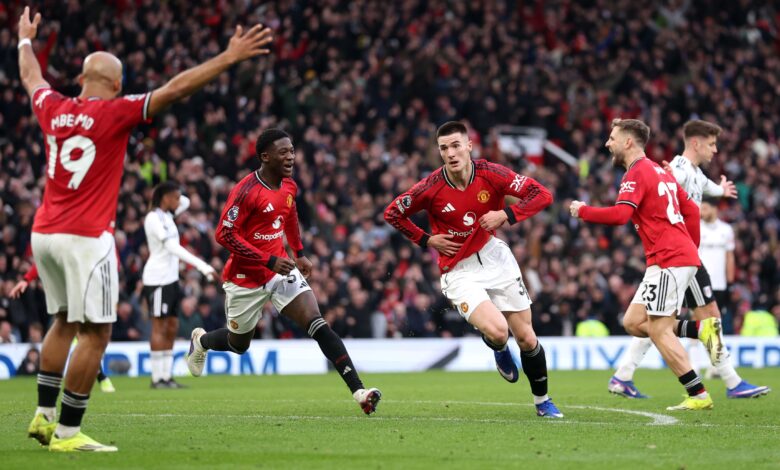 مانشستر يونايتد: انتصار كاريك المجنون على فولهام 3-2