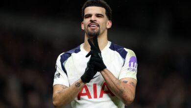 سولانكي بطل السيتي: أكروباتي وهدف جدلي يعيد توتنهام