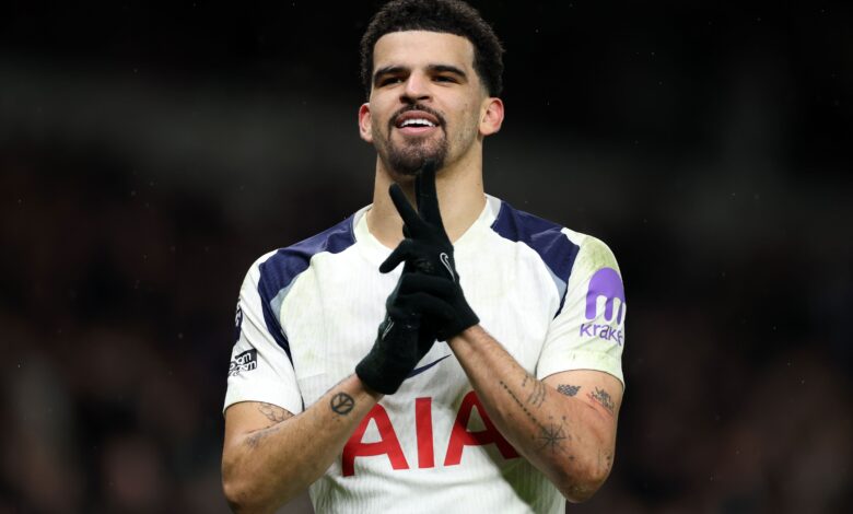 سولانكي بطل السيتي: أكروباتي وهدف جدلي يعيد توتنهام