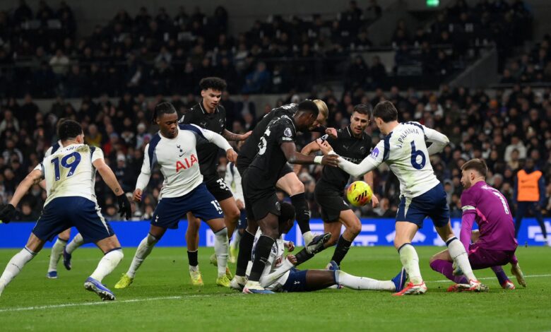 مانشستر سيتي يتنازل عن نقطتين أمام توتنهام في الدوري الإنجليزي