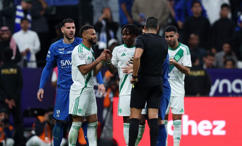 ضربة جزاء للهلال؟ حقيقة مثيرة وركلة جزاء كادت تخرج نجم الأهلي!