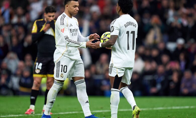 موعد مباراة فالنسيا وريال مدريد 2025-2026: القنوات الناقلة والتفاصيل الكاملة