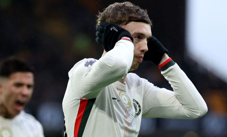 كول بالمر يرد على أنباء رحيله بالهاتريك في شباك وولفرهامبتون