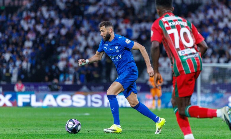 أخبار الهلال: اتهامات لإنزاجي ورسالة كوليبالي لبنزيما قبل كلاسيكو الاتحاد