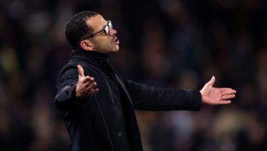 ليام روزينيور غاضب: تشيلسي أهدر 4 نقاط ثمينة أمام بيرنلي - Getty Images Sport