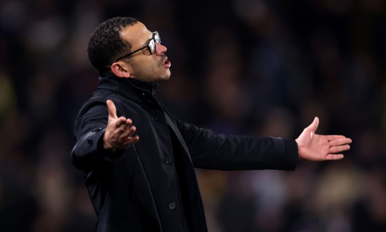 ليام روزينيور غاضب: تشيلسي أهدر 4 نقاط ثمينة أمام بيرنلي - Getty Images Sport