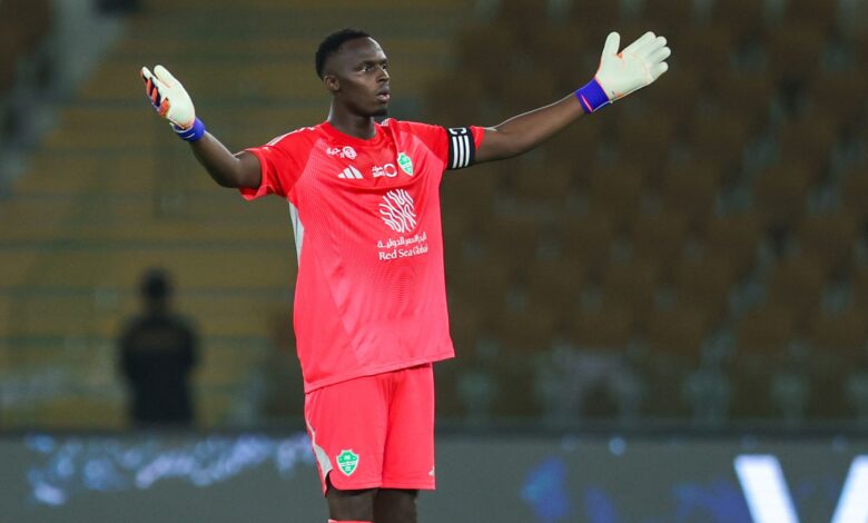 إدوارد ميندي: حارس الأهلي التاريخي يتلاعب بالأرقام في دوري روشن