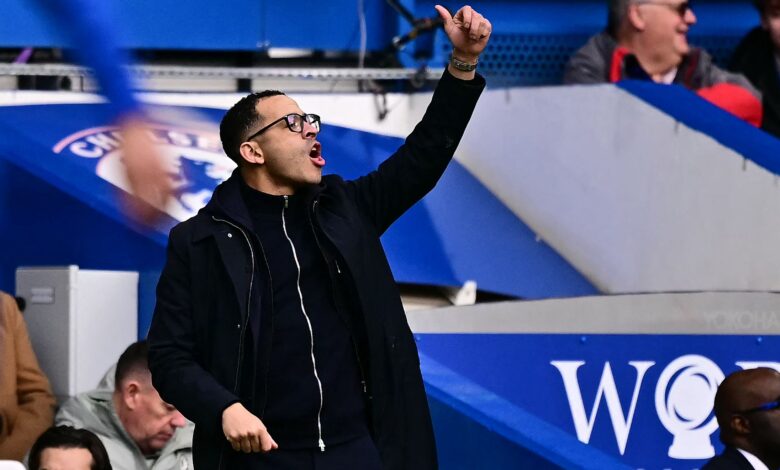 سانشيز يثير الجدل: أخطاء غبية في مواجهة بيرنلي تثير غضب مدرب تشيلسي - AFP