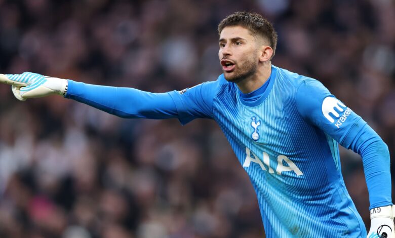 يوفنتوس يلاحق فيكاريو: حارس توتنهام بديلاً لفيكاريو المعرض للخطأ - Getty Images Sport