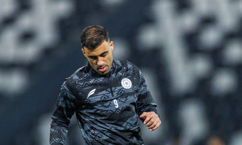 هل استحق حمدالله ركلة جزاء في ديربي الهلال والشباب؟