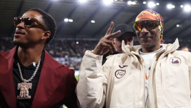 سنوب دوج في بريستون: مدرب بريستون يكشف عن رائحة الحشيش في نفق سوانسي - Getty Images Sport