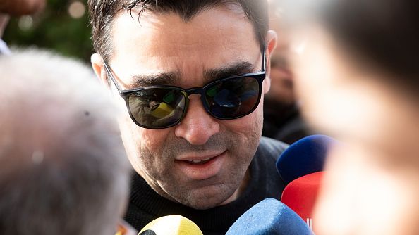 ديكو: لن نضم ألفاريز في فبراير.. وباريس عقبة كبيرة لبرشلونة