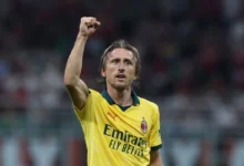 مودريتش: عجوز ميلان الشاب.. أنانية زميله وحذائه الممزق أمام بولونيا! (Getty)