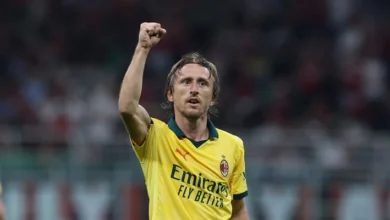 مودريتش: عجوز ميلان الشاب.. أنانية زميله وحذائه الممزق أمام بولونيا! (Getty)