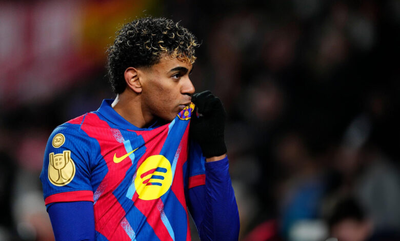 لامين يامال يتألق ويذكر بميسي: برشلونة "المقلق" ينجو من ألباسيتي | getty