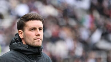 إهدار الوقت في الركنيات: مدرب برايتون ينتقد أسلوب أرسنال "الخادع"