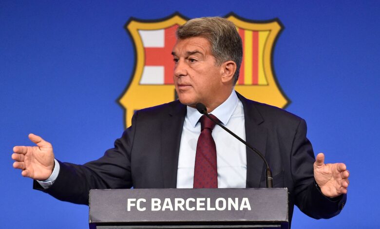 فونت يتهم لابورتا بالنصب والاحتيال: دعوة لنزاهة إدارة برشلونة