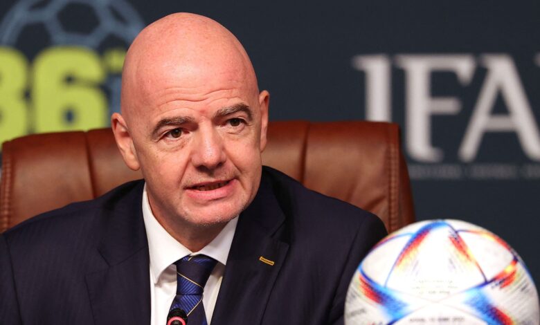 تعديل فيفا لقانون التحكيم: إلغاء البطاقة الصفراء عند تسجيل الهدف