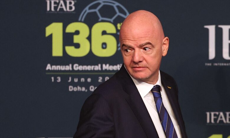 الفيفا يطرح تذاكر الملحق العالمي بأسعار زهيدة وسط مخاوف أمنية