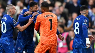 مودريك يتدرب في دوري الدرجة السابعة بانتظار قرار مصيره