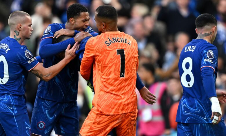 مودريك يتدرب في دوري الدرجة السابعة بانتظار قرار مصيره